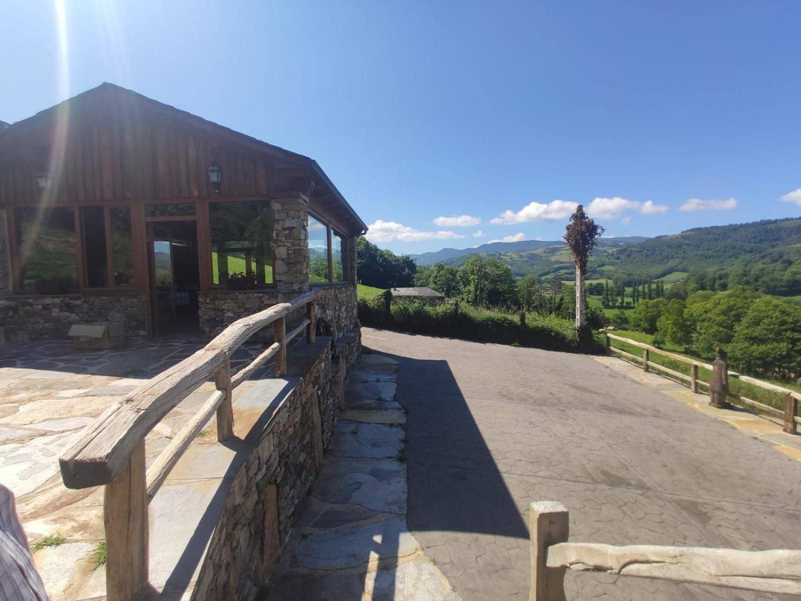 Casas Eladio-doncos Country house Tores